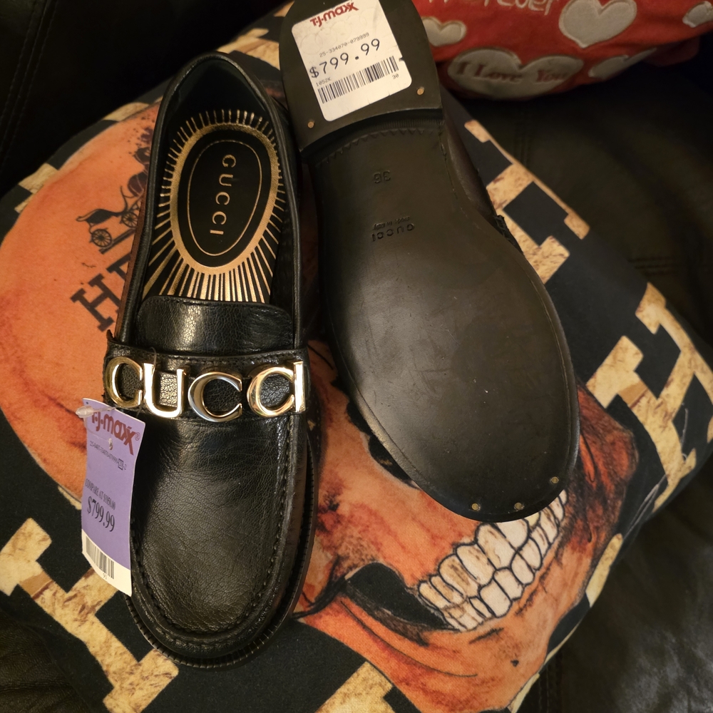 Gucci Black Loafers with Gold Accents 100% AUTHENTIC - Picture 5 of 10